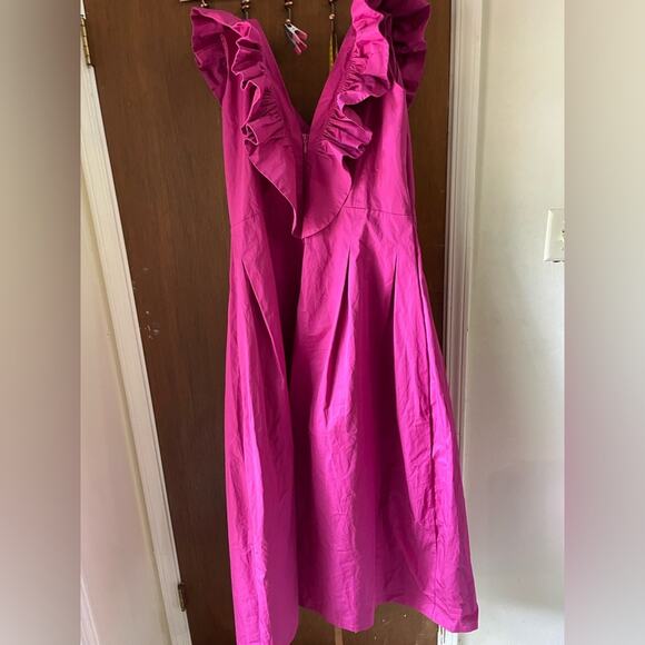 Amari jumpsuit in fuchsia pink - Picture 13 of 16